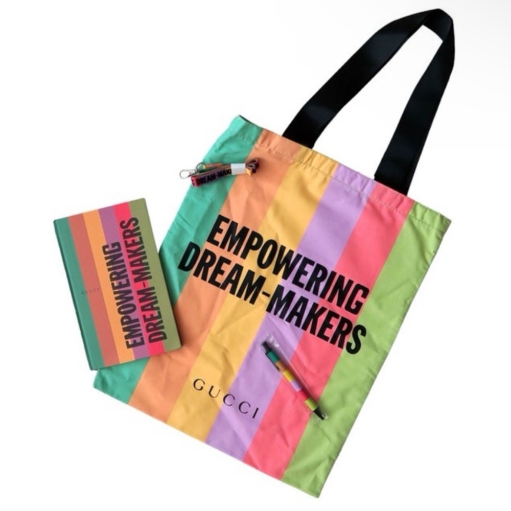 NEW GUCCI Empowering Dream-Makers Collection - Picture 14 of 15